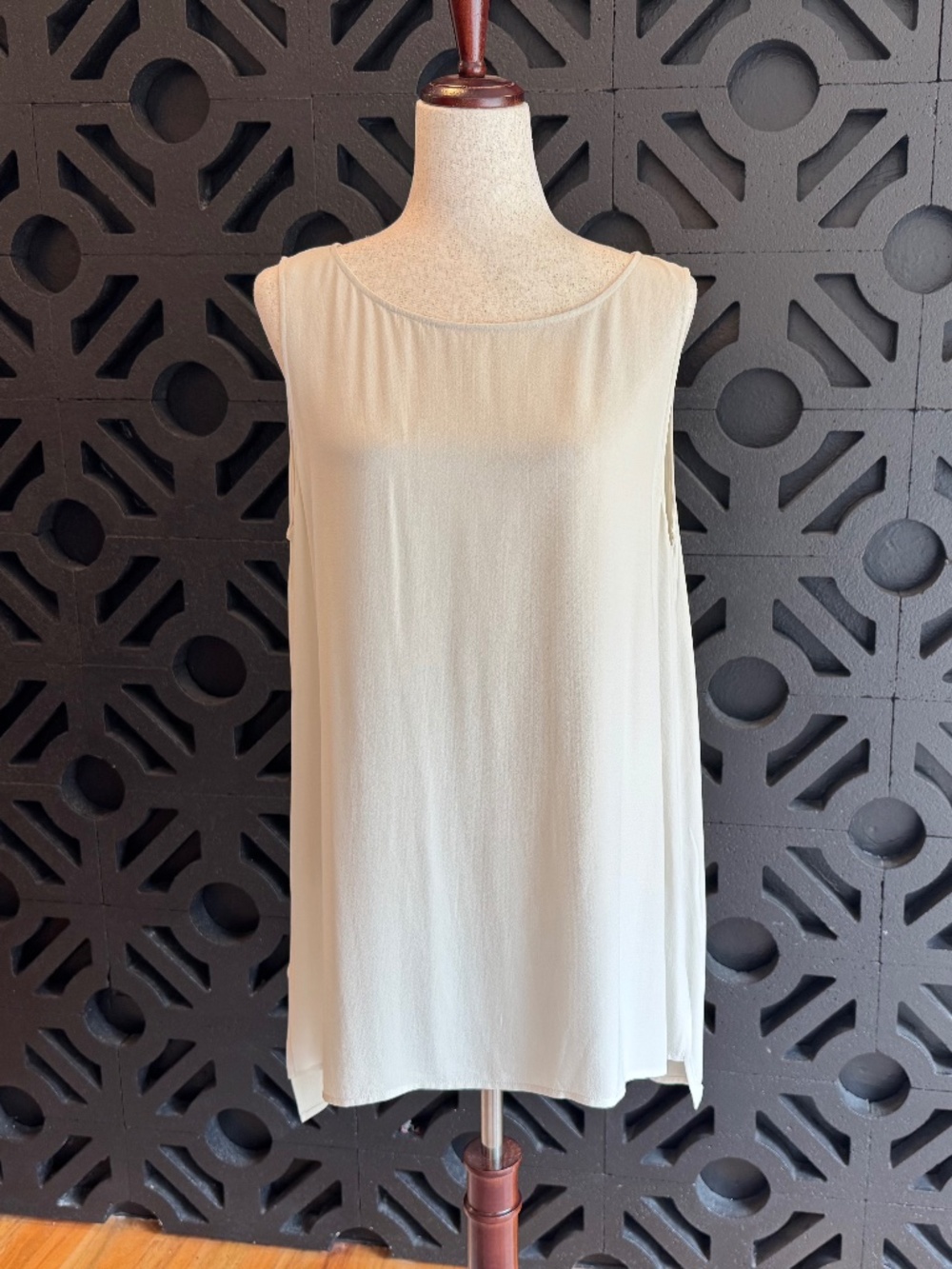 Eileen Fisher Silk Crepe Shell Tank Minimalist Capsule Wardrobe Top